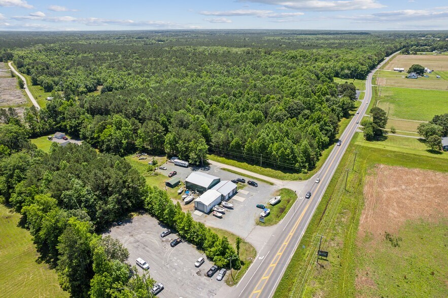 More Photos Of 1856 Buckley Hall Rd, Cobbs Creek Warehouse For Sale