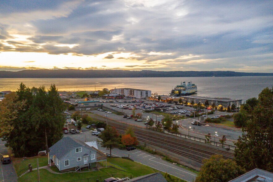 More Photos Of 829 2nd St, Mukilteo Office Residential For Sale