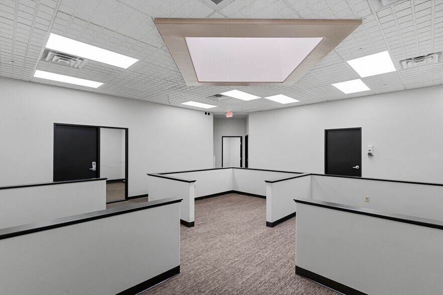 More Photos Of 5670 S Wynn Rd, Las Vegas Research And Development For Lease