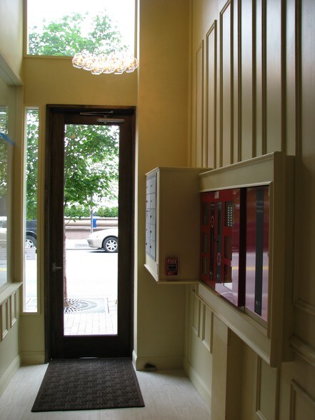 More Photos Of 808 Penn Ave, Pittsburgh Office For Lease