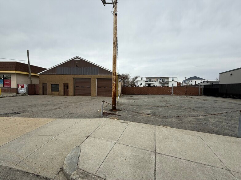 Primary Photo Of 5 Laurel St, Fall River General Retail For Sale