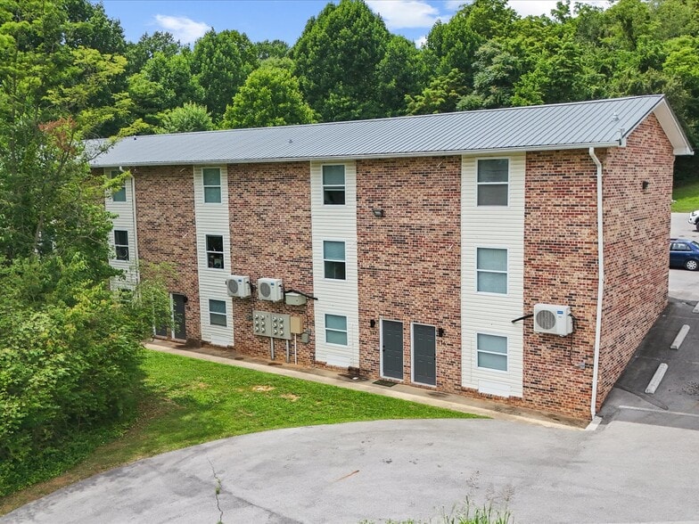 More Photos Of 112 Becky Dr, Greeneville Apartments For Sale
