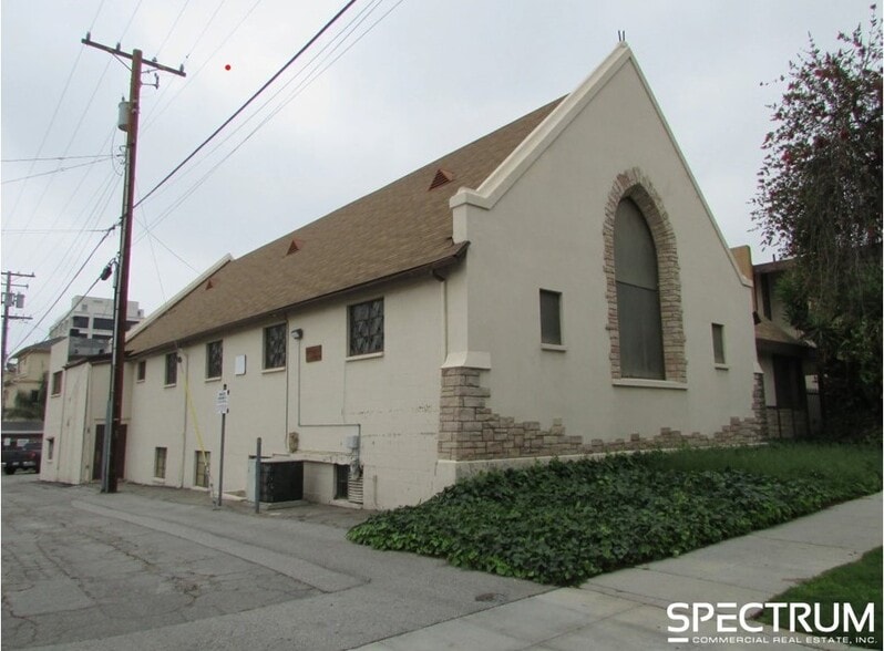 Primary Photo Of 111 S 6th St, Burbank Religious Facility For Lease