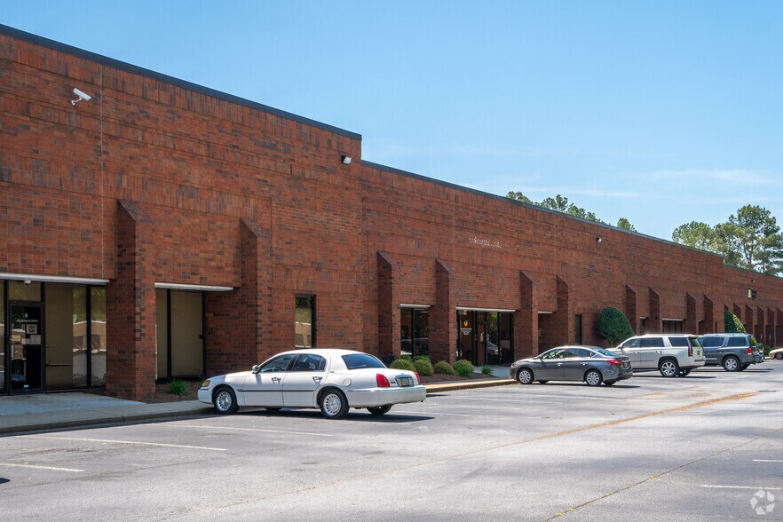 More Photos Of 5570 Tulane Dr SW, Atlanta Warehouse For Lease