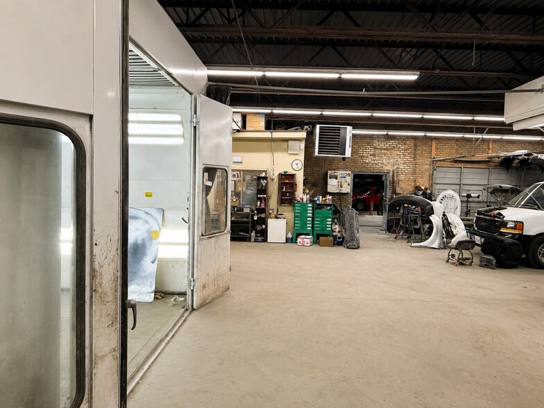 More Photos Of 6915 S Ashland Ave, Chicago General Retail For Sale