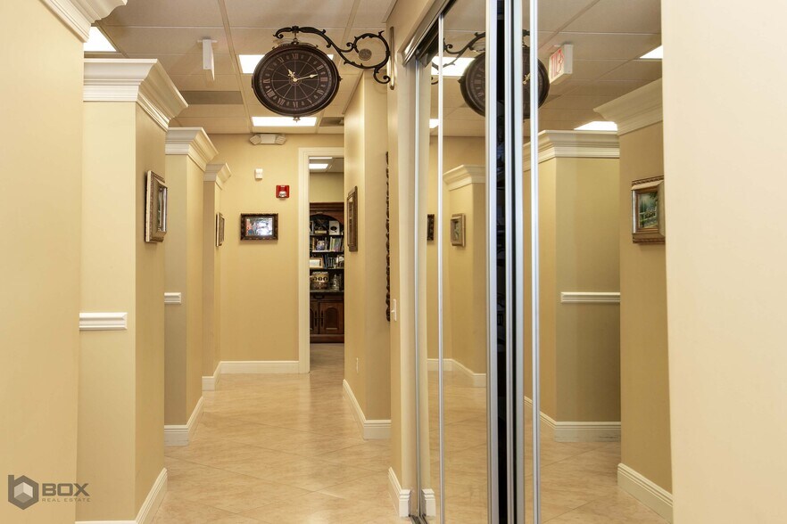 More Photos Of 5491 N University Dr, Coral Springs Office For Lease