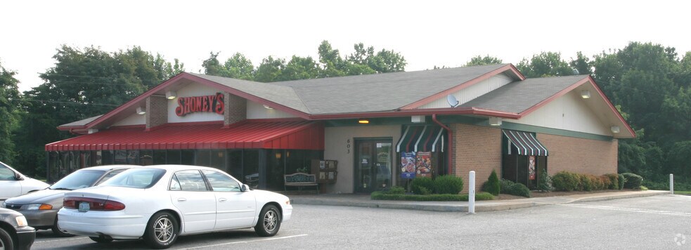 More Photos Of 603 S Regional Rd, Greensboro General Retail For Sale