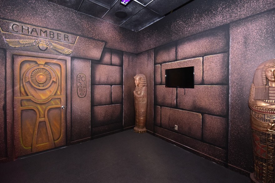 More Photos Of 122 W 900 N, Payson Bowling Alley For Sale