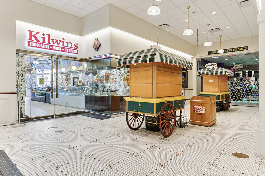 More Photos Of 600 Decatur St, New Orleans Unknown For Lease