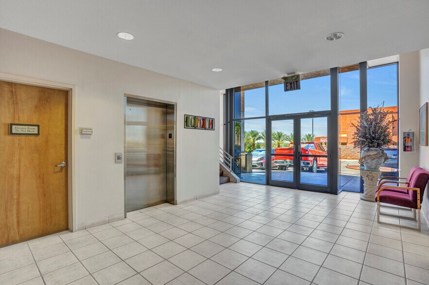 More Photos Of 2920 N Green Valley Pky, Henderson Office For Sale