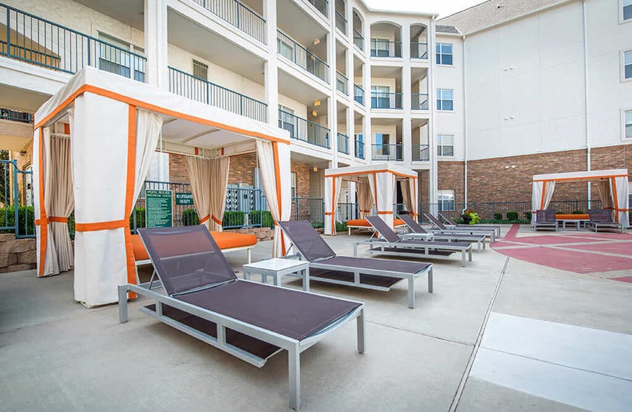 More Photos Of 301-409 N Walker Ave, Oklahoma City Apartments For Lease