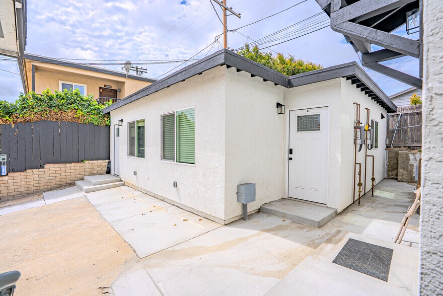 More Photos Of 3828 Arizona St, San Diego Apartments For Sale