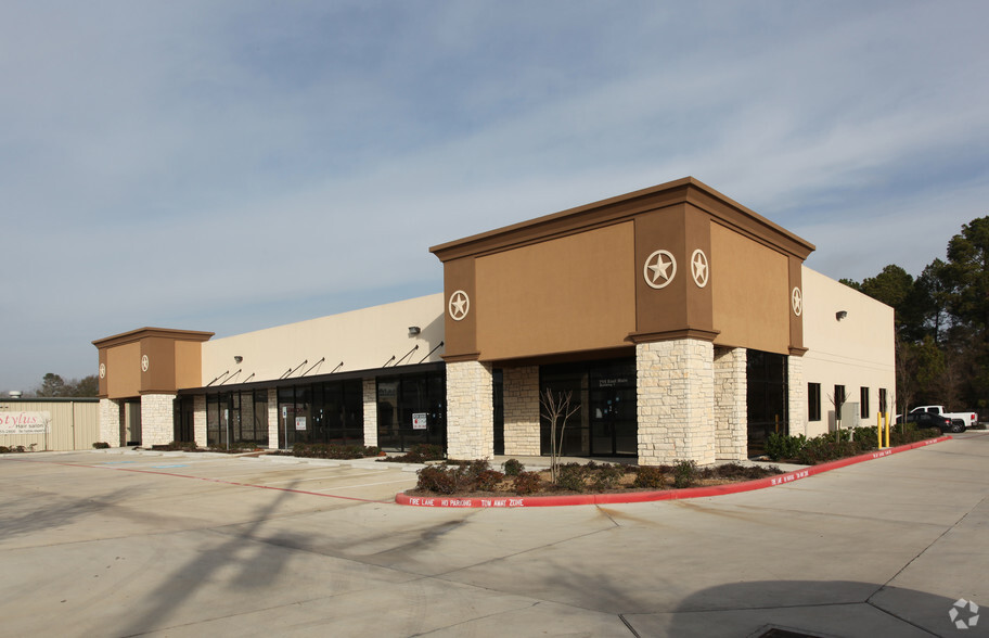 Primary Photo Of 715 E Main St, Tomball General Retail For Lease