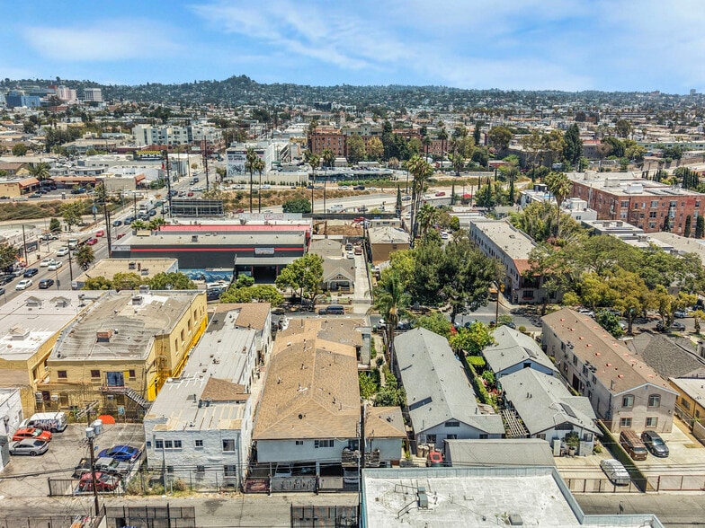 More Photos Of 1069 N Oxford Ave, Los Angeles Apartments For Sale