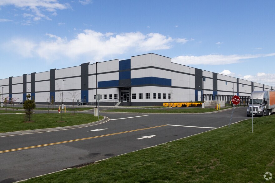 Primary Photo Of 700 Linden Logistics Way, Linden Distribution For Lease