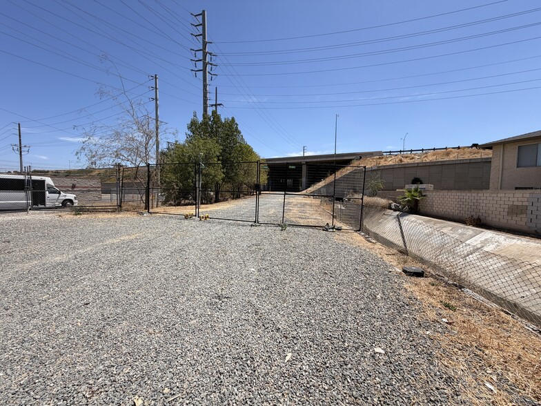 More Photos Of 1543 N Tustin Ave, Orange Land For Lease