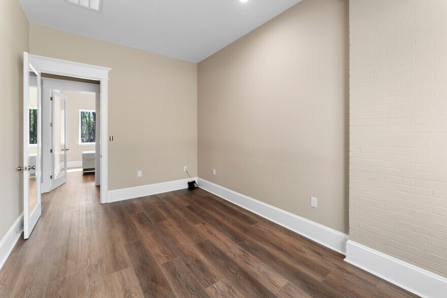 More Photos Of 710 Mall Blvd, Savannah Bank For Sale