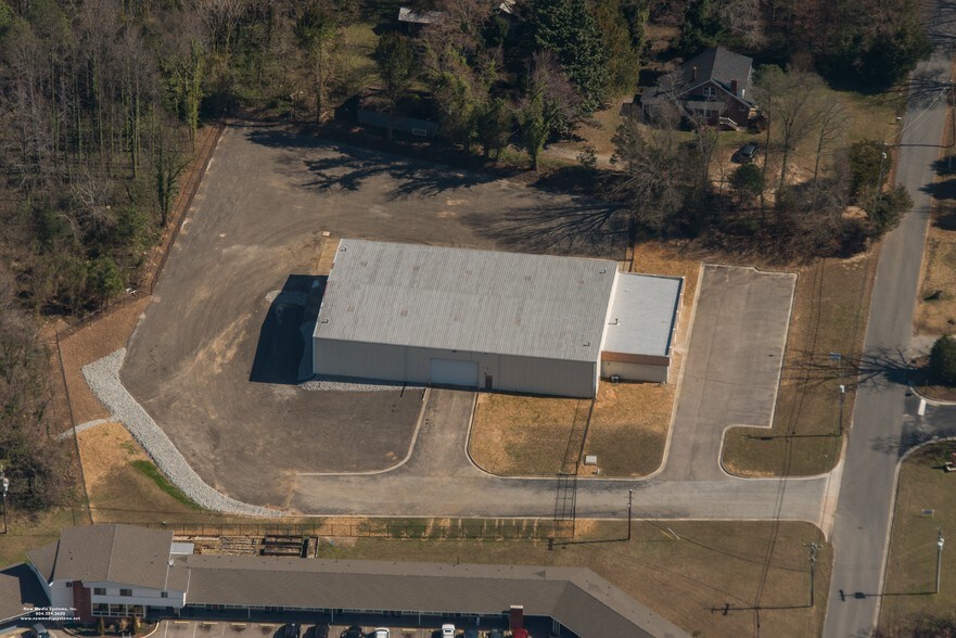 Primary Photo Of 2540 Norcliff Rd, Richmond Manufacturing For Lease