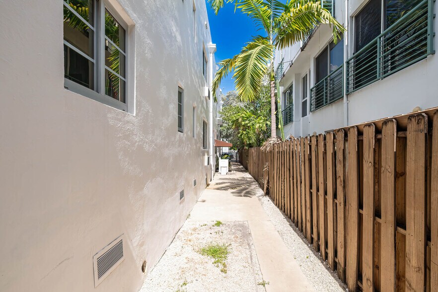 More Photos Of 1025 Meridian Ave, Miami Beach Apartments For Sale