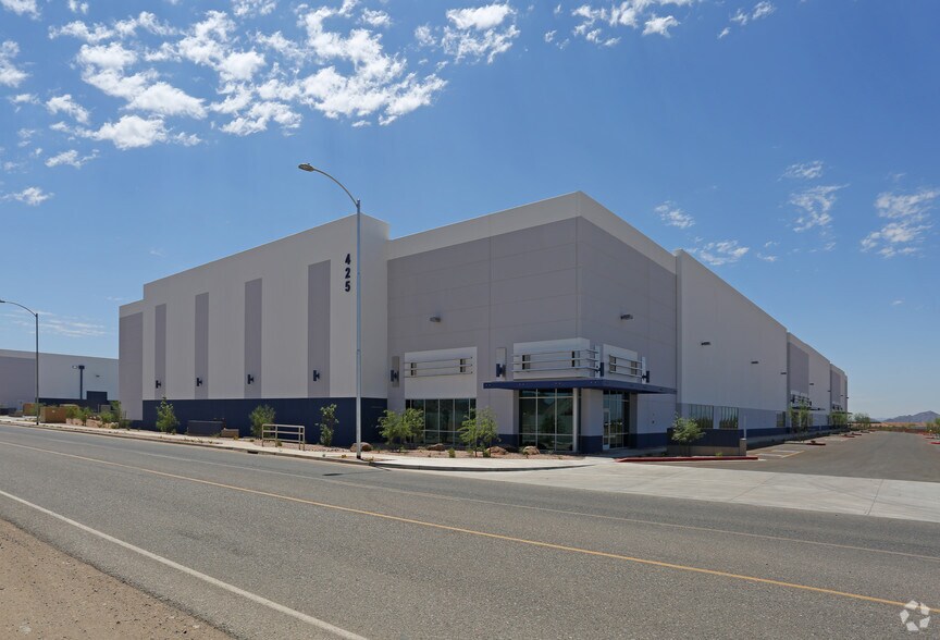 More Photos Of 425 E Pinnacle Peak Rd, Phoenix Warehouse For Lease