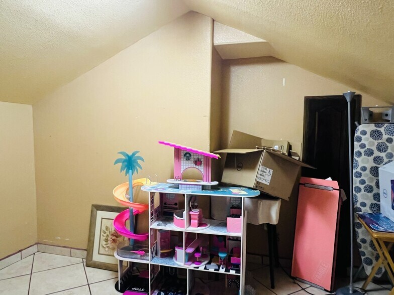 More Photos Of 6324 E US Highway 83, Rio Grande City Auto Dealership For Sale