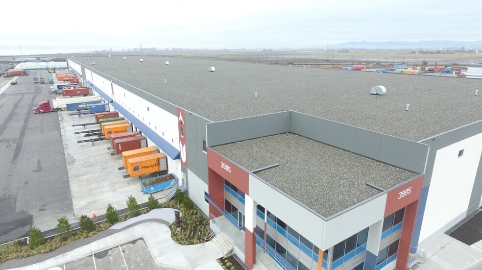 More Photos Of 3995 27B Av, Delta Warehouse For Lease
