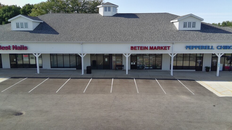 More Photos Of 3502-3530 W Willow Knolls Dr, Peoria Storefront For Lease