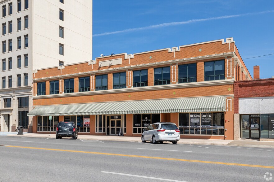 Primary Photo Of 116 E Randolph Ave, Enid Office Residential For Lease