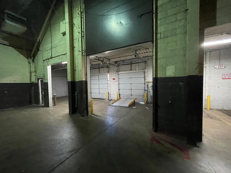 More Photos Of 15012 Edgerton Rd, New Haven Manufacturing For Lease