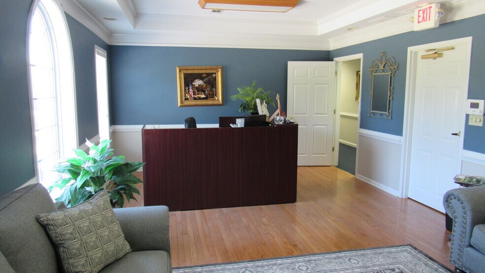 More Photos Of 188 W Campground Rd, McDonough Office For Sale