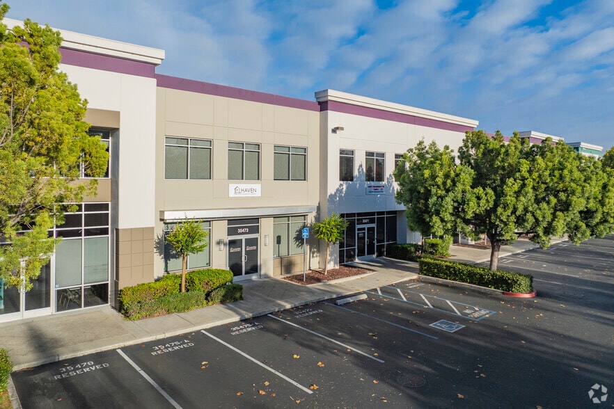 More Photos Of 35465-35475 Dumbarton Ct, Newark Research And Development For Sale