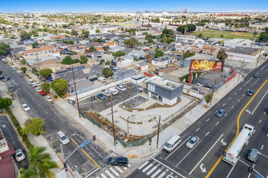 More Photos Of 215 W Pacific Coast Hwy, Wilmington Fast Food For Sale