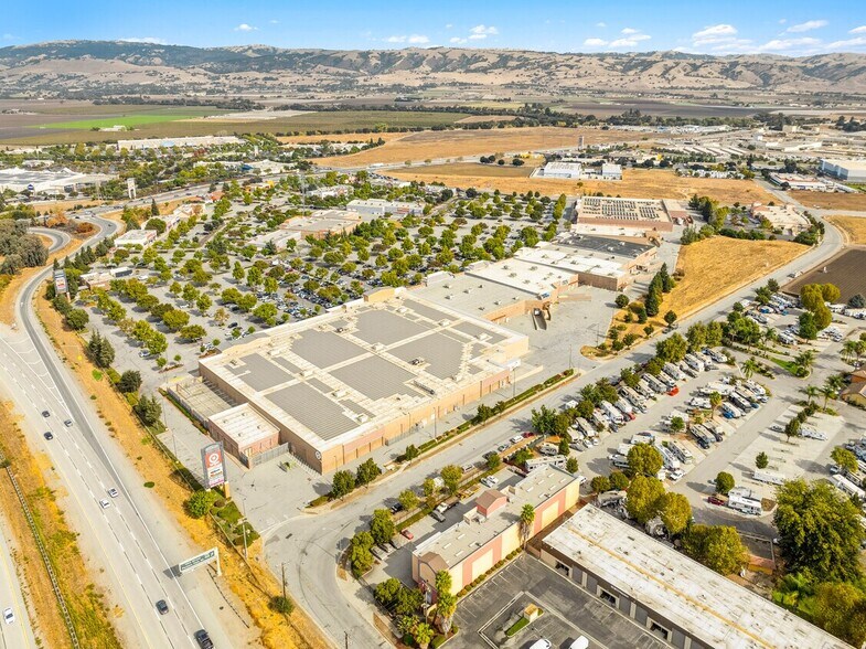 More Photos Of , Gilroy General Retail For Sale