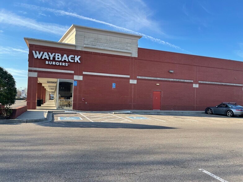 More Photos Of 465 N Germantown Pky, Cordova Unknown For Lease