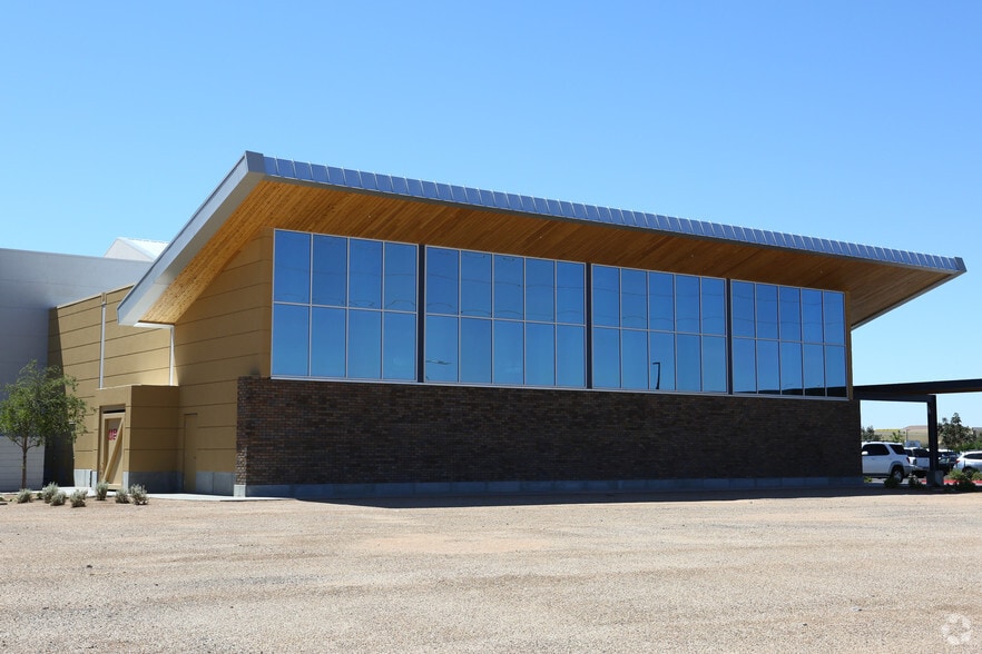 More Photos Of SE Ocotillo Rd & Gilbert Rd, Chandler Unknown For Lease