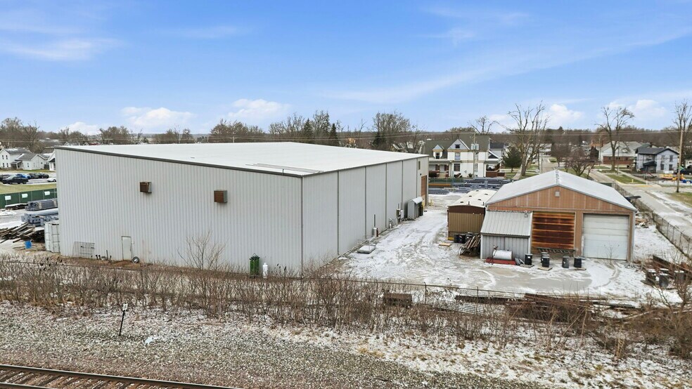 More Photos Of 206 Depot St, Butler Industrial For Sale