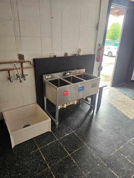 More Photos Of , Stevens Point General Retail For Sale