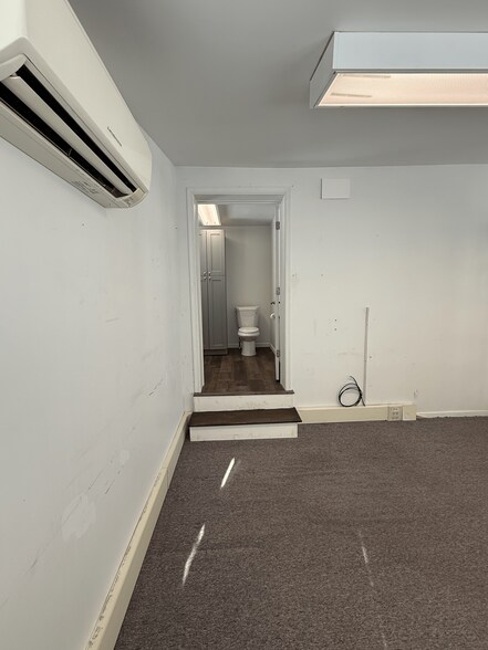 More Photos Of 5761 Lower York Rd, New Hope Storefront Retail Residential For Lease