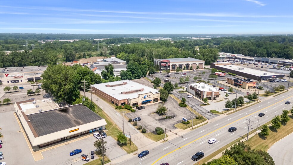 More Photos Of 7793 Mentor Ave, Mentor Freestanding For Sale