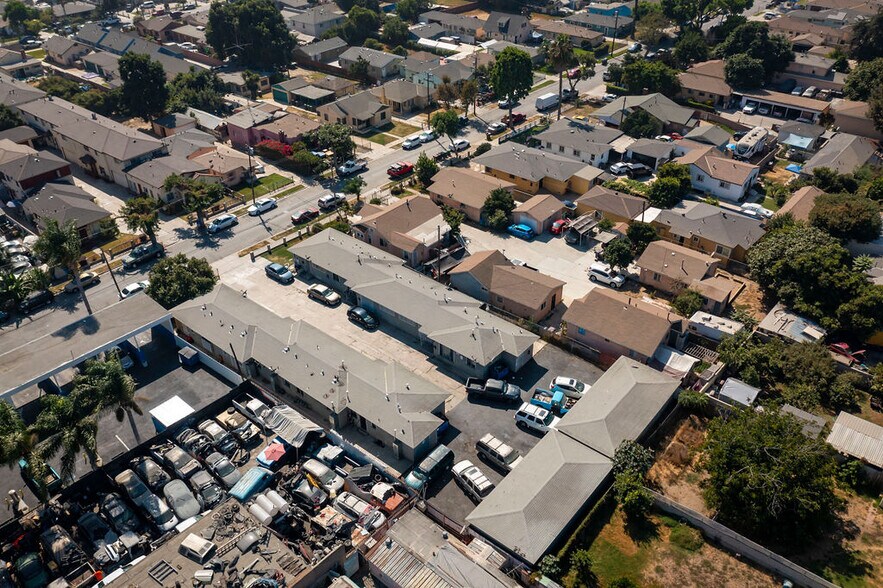 More Photos Of 1307-1311 E Peck St, Compton Apartments For Sale