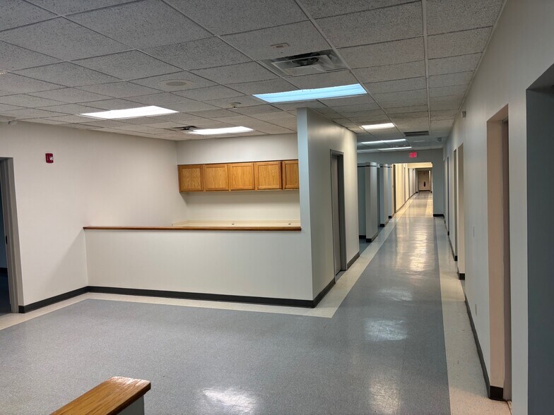More Photos Of 85 S Long St, Williamsville Office For Lease