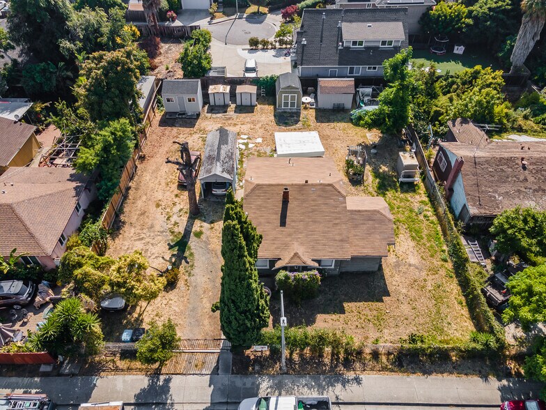 More Photos Of 2340 Cooley Ave, East Palo Alto Land For Sale