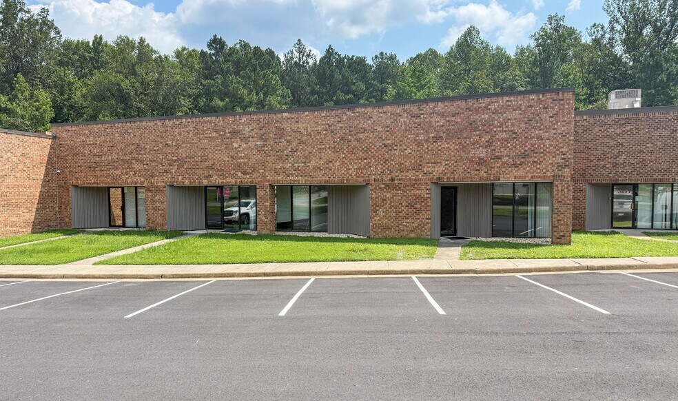 More Photos Of 11034-11038 Lakeridge Pky, Ashland Light Distribution For Lease