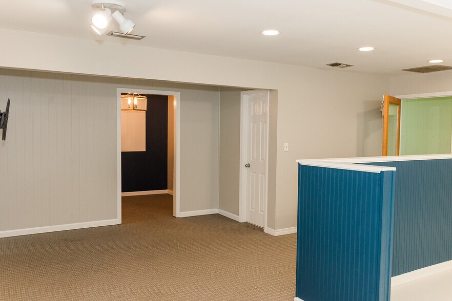 More Photos Of 1203 US Highway 98, Daphne Office For Lease