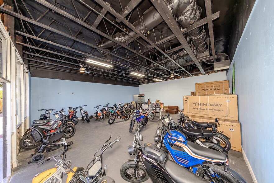 More Photos Of 6908-6916 Warner Ave, Huntington Beach Freestanding For Sale