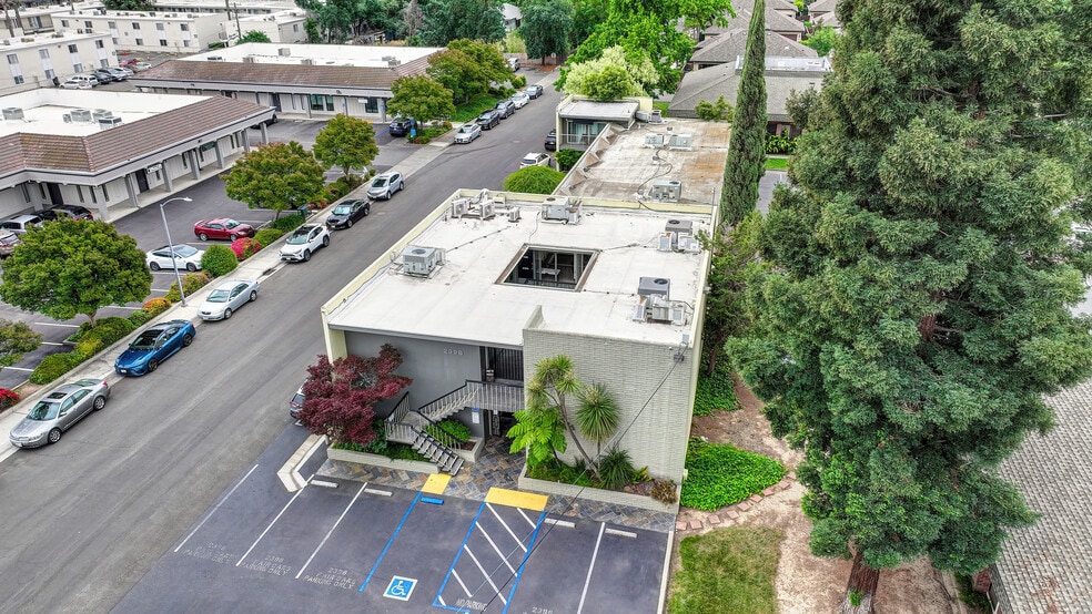 More Photos Of 2398 Fair Oaks Blvd, Sacramento Office For Sale