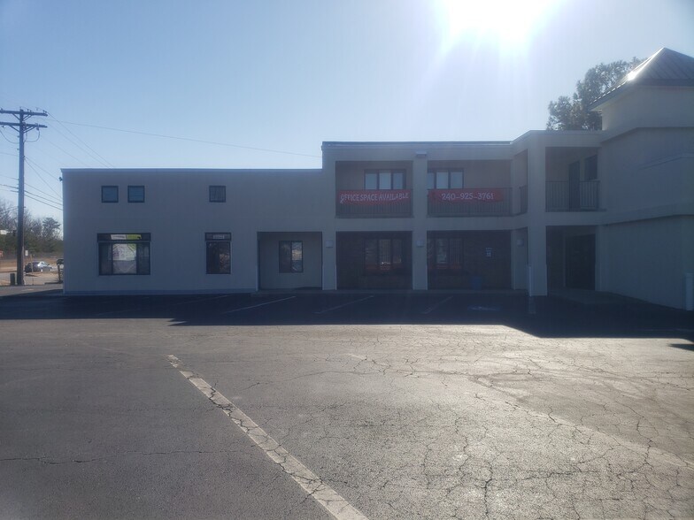 More Photos Of 21945 Three Notch Rd, Lexington Park Office For Lease