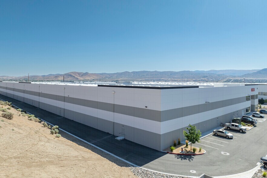 More Photos Of 30 Isidor Ct, Sparks Distribution For Lease