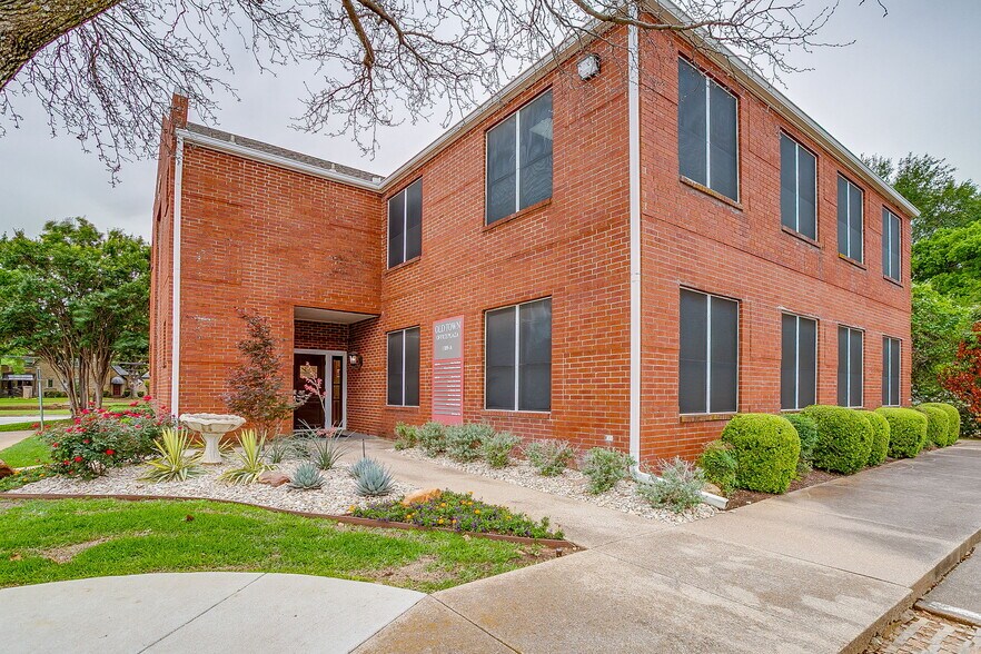 Primary Photo Of 1309 W Abram St, Arlington Office For Sale