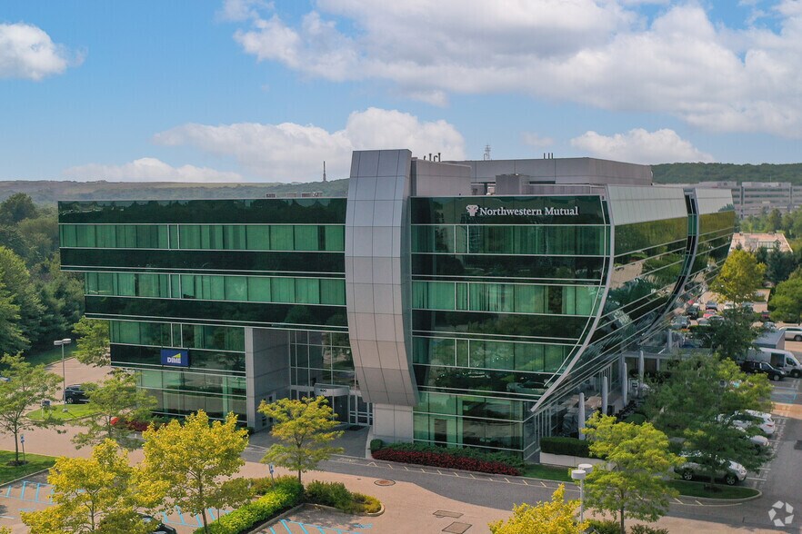 More Photos Of 400 Broadhollow Rd, Melville Office For Lease